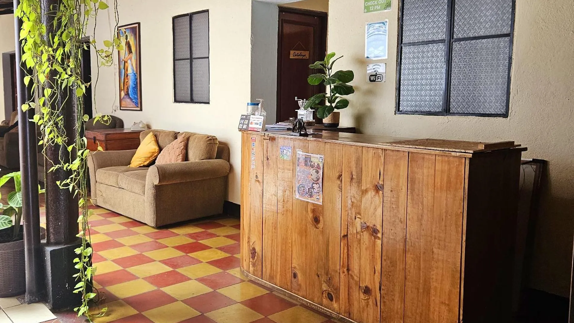 Hotel Cermeno'S House Antigua