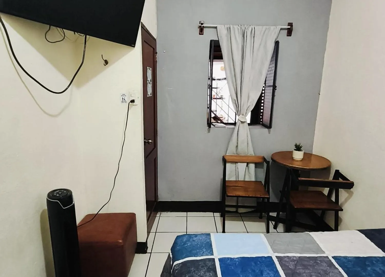 Cermeno'S House Ξενοδοχείο Antigua