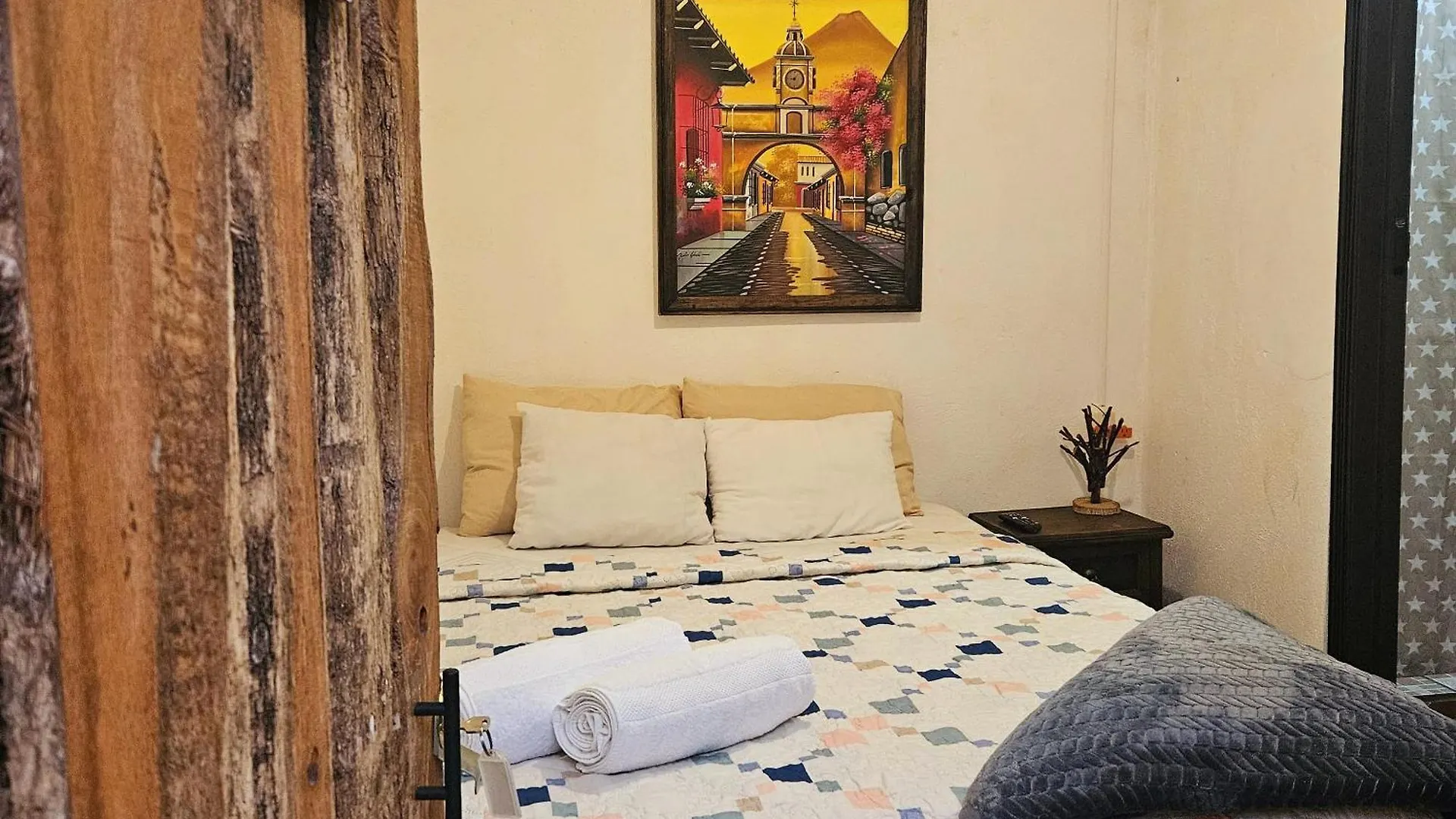 Cermeno'S House Hotel Antigua
