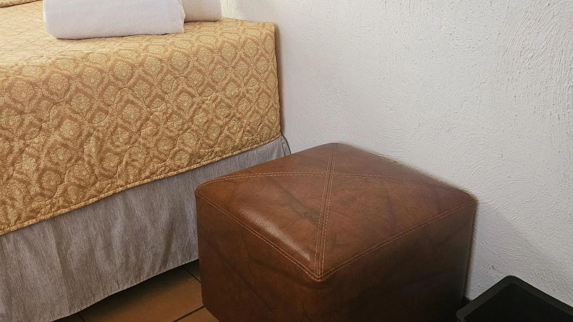 Cermeno'S House Hotel Antigua