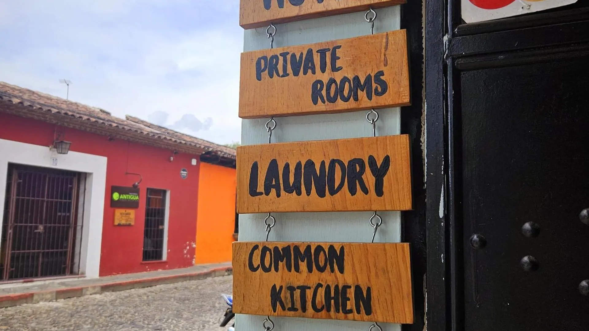 Cermeno'S House Hotel Antigua